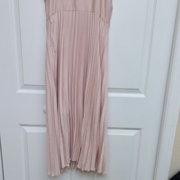 Rachael Roy Chic Blush Midi Dress - Picture 9 of 9